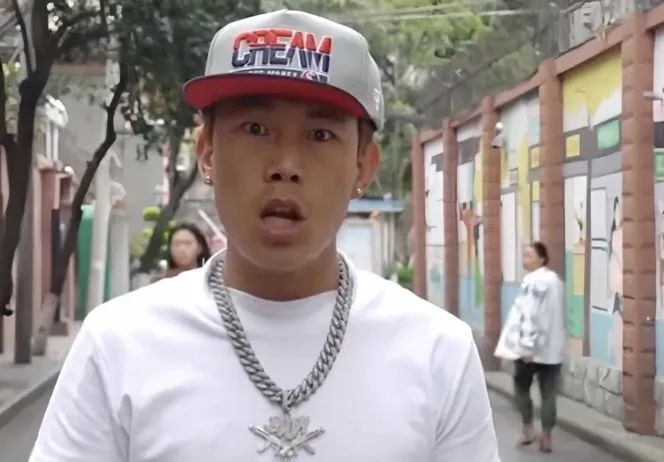 diss谢帝的诺米,多少人在他身上看见了自己_腾讯新闻