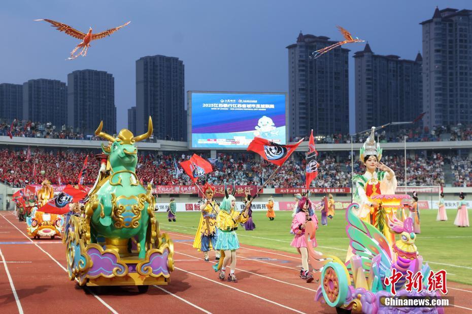 “苏超”联赛淮安主场：体育搭台 文旅唱戏