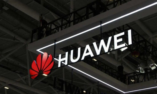 是否应该拥抱ChatGPT？科技巨头华为小米较量，谁的未来更胜一筹？