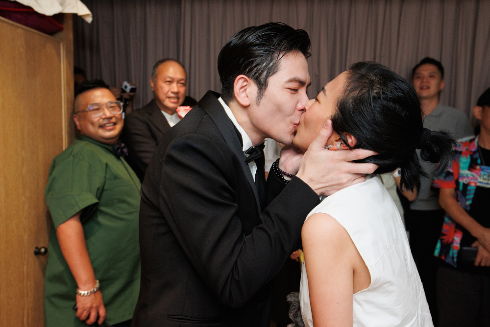 萧敬腾求婚经纪人成功女方是星二代大他14岁已相携走过16年