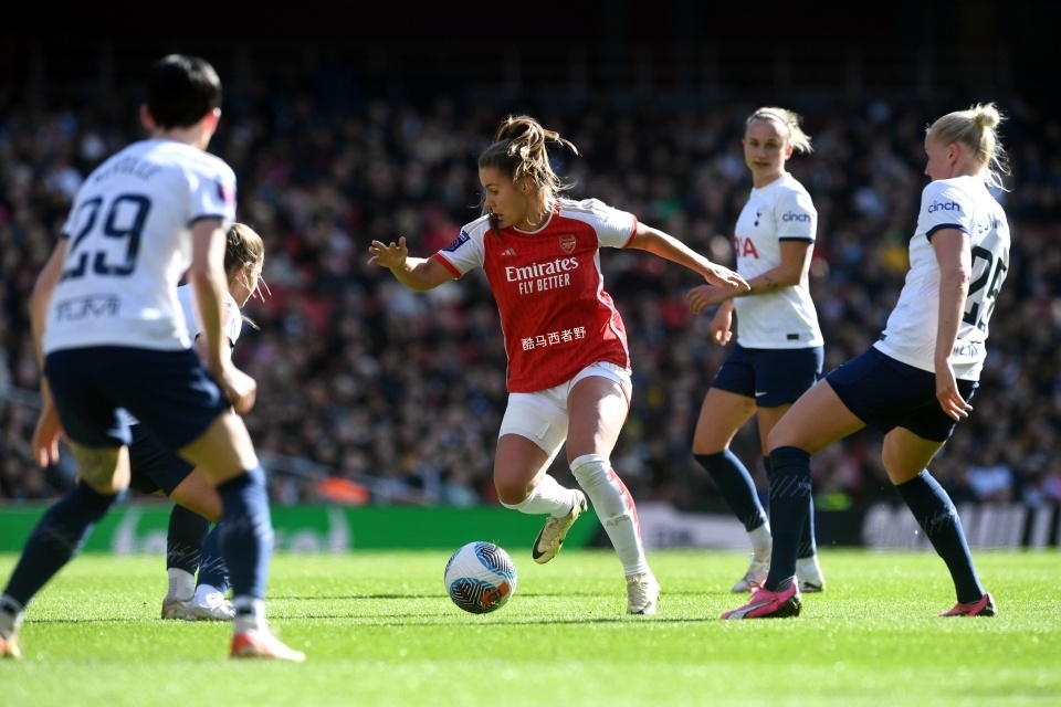 英超联赛第十五轮热刺女足摆出新阵,王霜需要竞争上岗