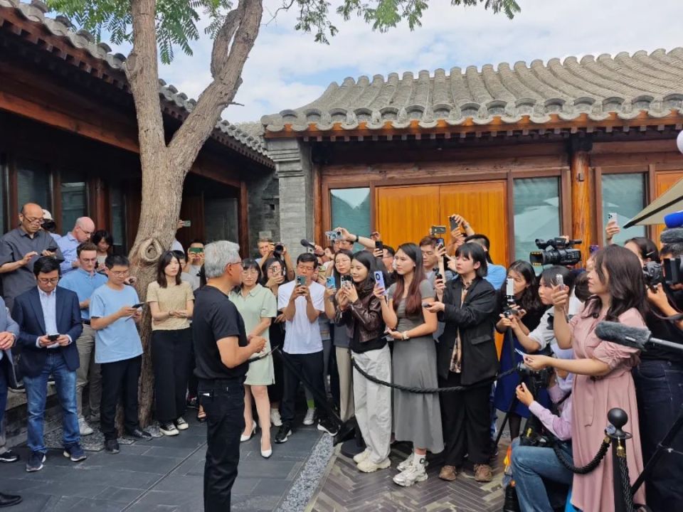 黄仁勋今日答记者问，实录来了！_腾讯新闻