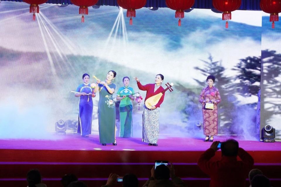 骏马迎春启新程！2026遂昌乡村春晚正式拉开帷幕_腾讯新闻