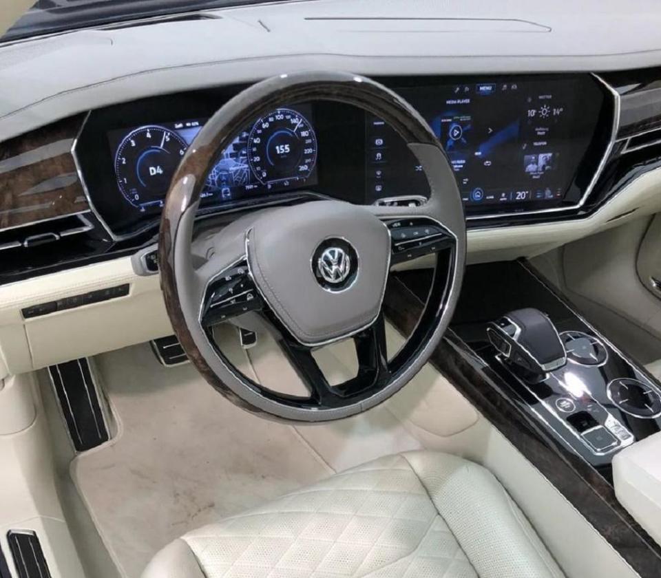 大众"辉腾"正式复产!与宾利同平台,标配4.0t v8引擎_腾讯新闻