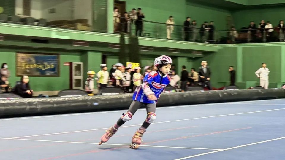 "滑启100"京津冀速度轮滑系列(天津滨海站)比赛圆满落幕!_腾讯新闻