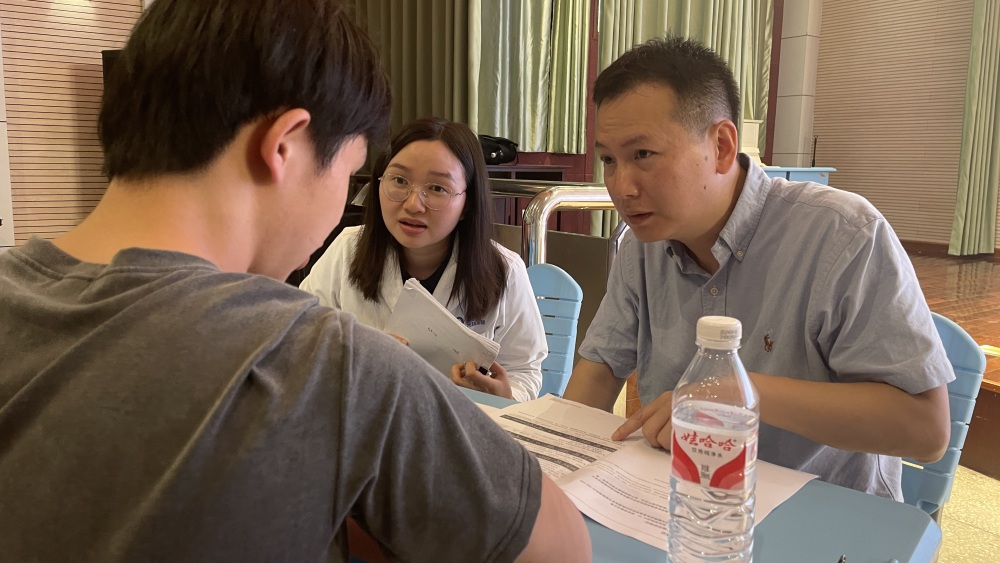 助残日:中信湘雅专家团队为视障孩子寻找基因"靶点"