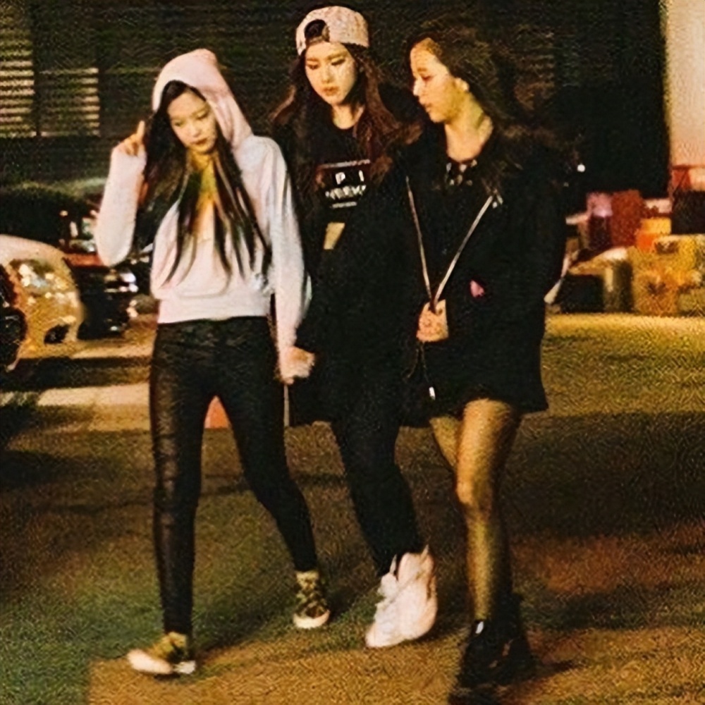 回顾blackpink出道前的照片,4个女孩中谁最时尚?_腾讯新闻