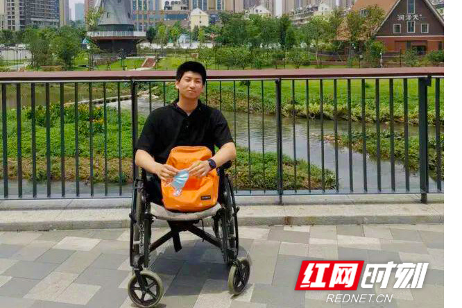 雅礼校长王旭在全国两会上分享的故事里主人公究竟是谁