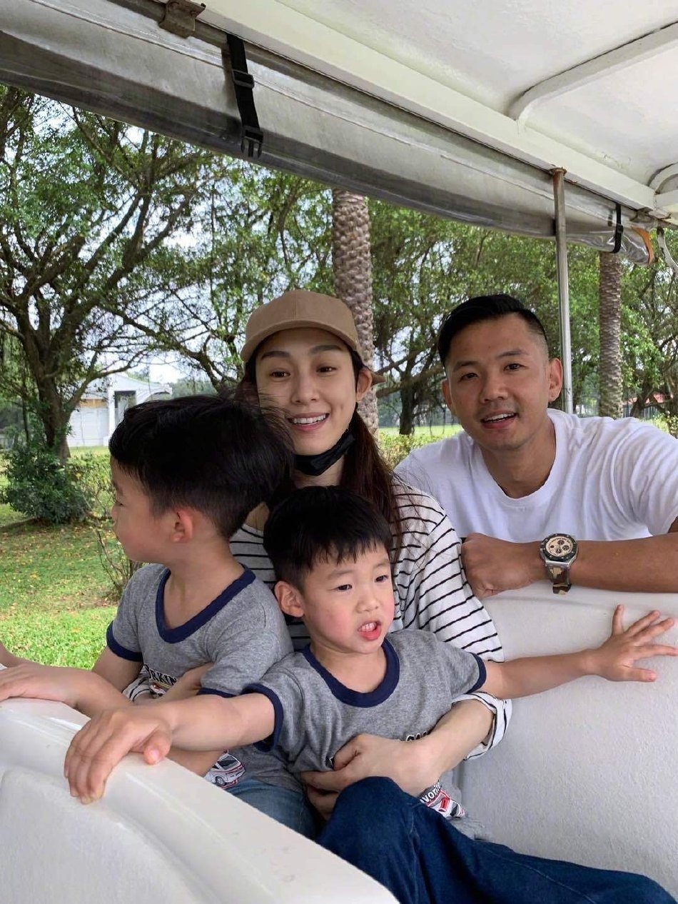 范玮琪社交平台晒一家人合照,感谢陈建州守护家庭_腾讯新闻