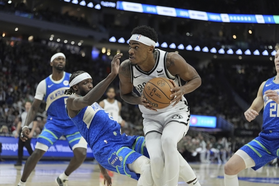 爆轰30312利拉德末节发威雄鹿拒20分大逆转字母哥2195