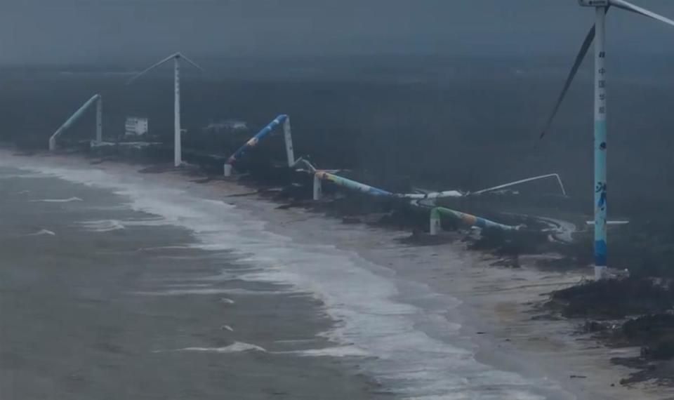 文昌多台造价千万的风机被"摩羯"吹断,市政府:正抓紧抢修通信,电力和