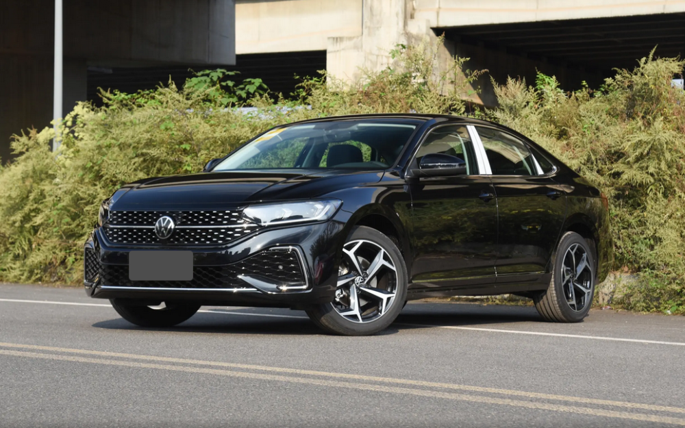 汽车市场内卷加剧,换代帕萨特真值得入手吗?1.