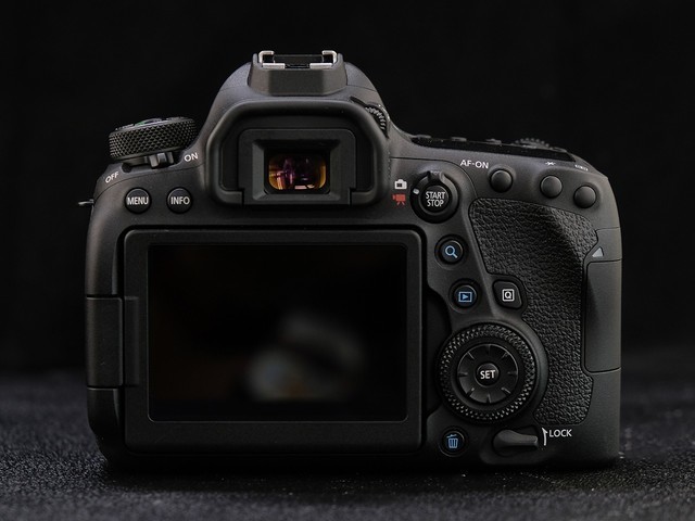 万元以内全幅单反 佳能eos 6d mark ii_腾讯新闻