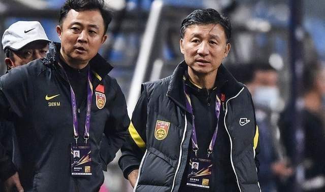 成耀东带国奥队本赛季8场比赛仅赢1场近6场友谊赛输5场