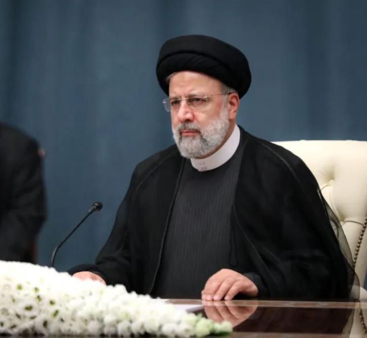 以军刚空袭大使馆,两大军事总部又遭恐袭,伊朗陷入