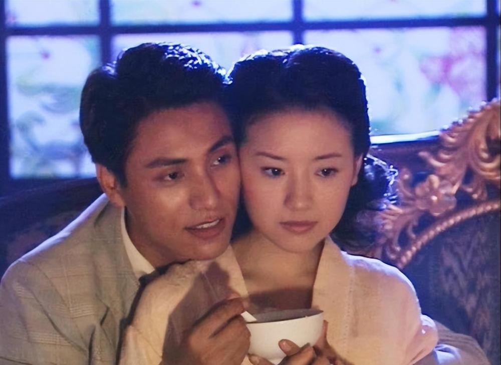 这本小说改编的电视剧,红了刘亦菲董洁和陈坤,该书被誉为民国版的