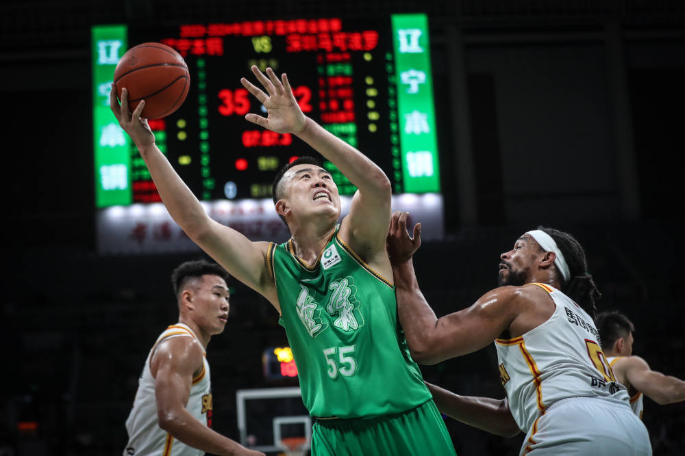 cba常规赛辽宁本钢胜深圳马可波罗