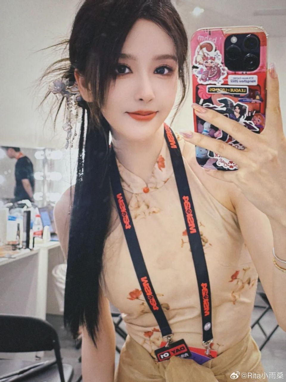 【lpl老婆】rita身穿汉服解说,优雅端庄太好看了