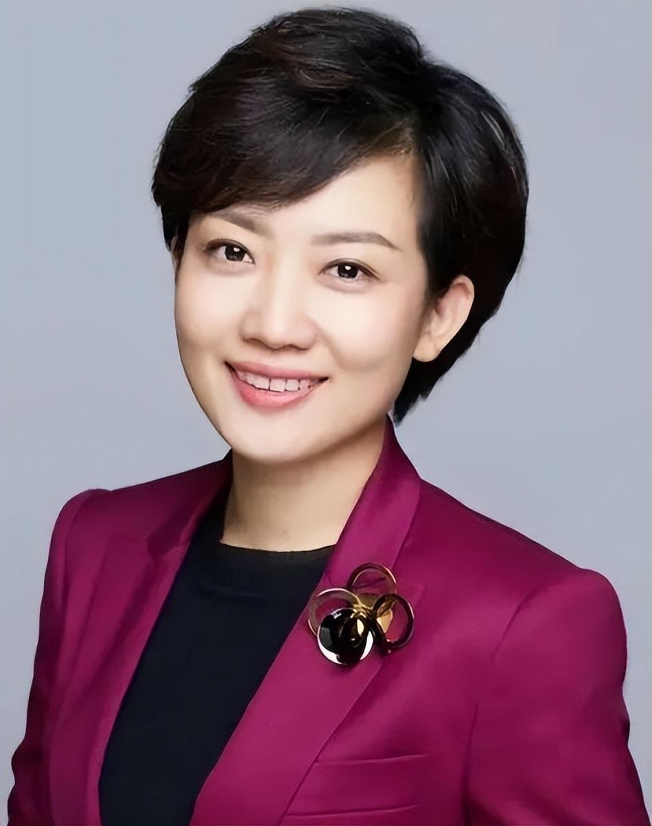 小时候的王端端更是个"傻白甜".