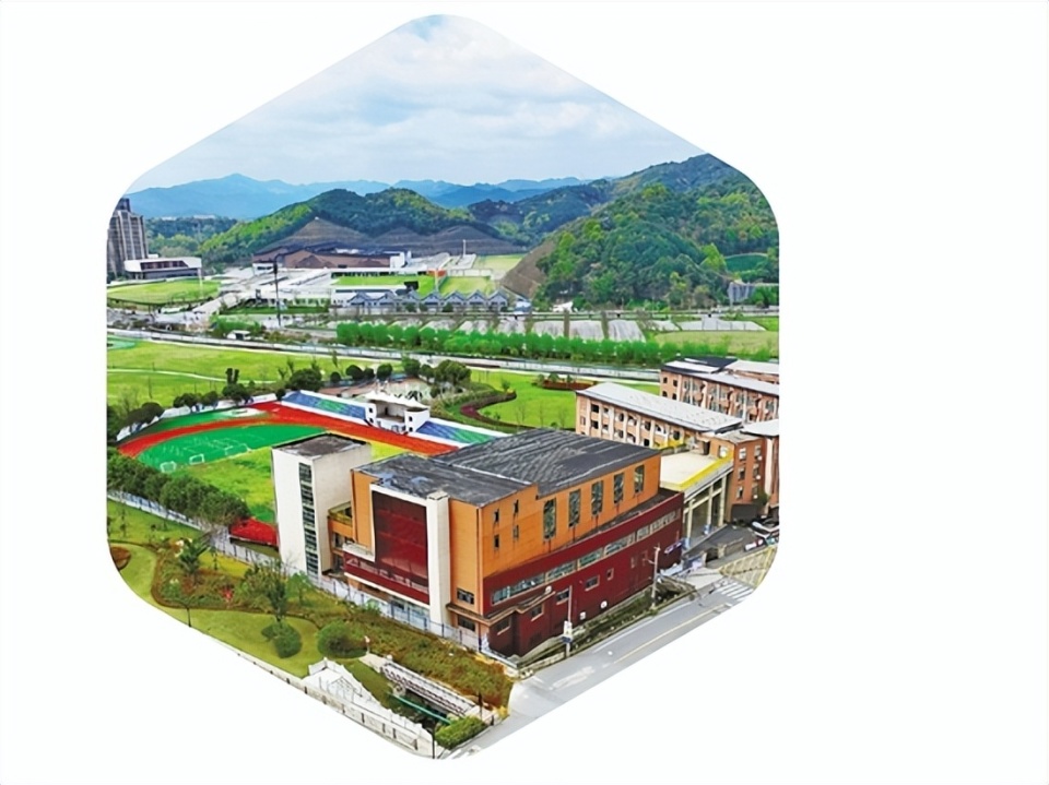 富阳全力奔赴千亿之区奏响品质人居新乐章