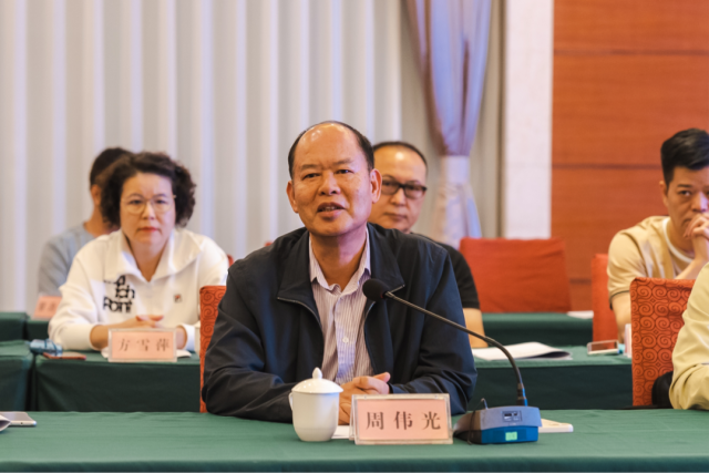 深圳客商组团走进清远连州考察投资连州菜心及东陂腊味