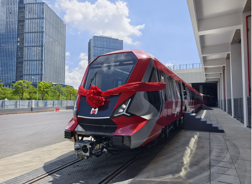 厦门地铁4号线列车今天(1日)再添新成员