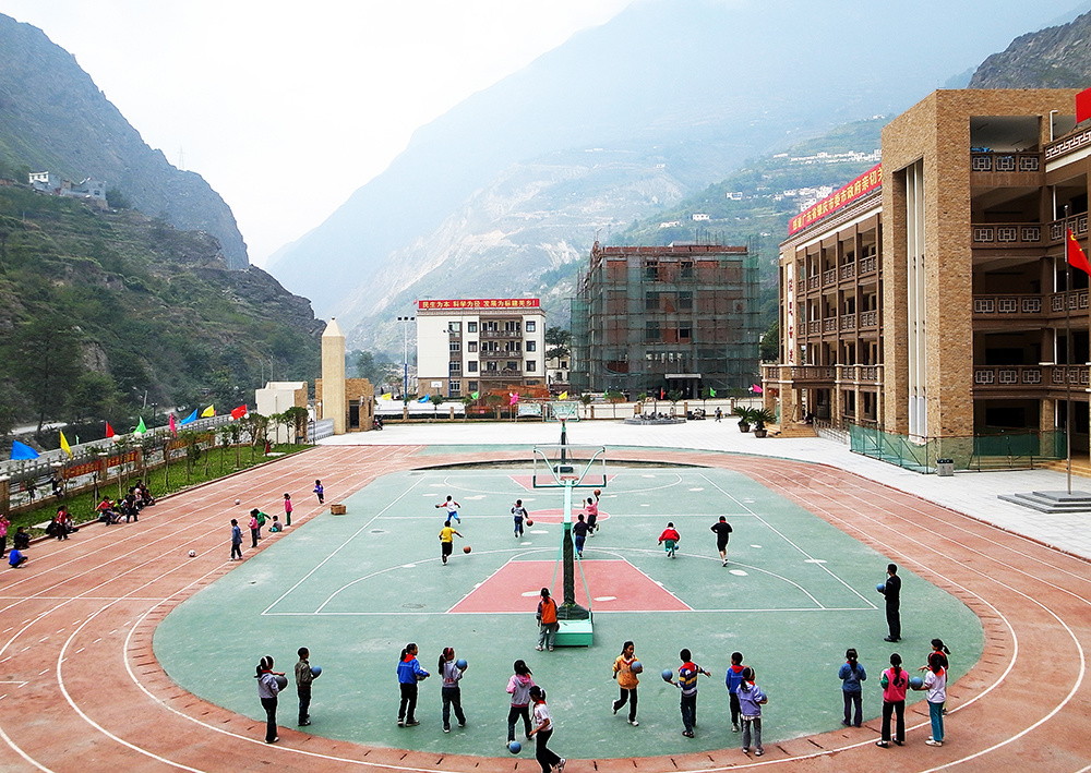 汶川大地震 学校图片