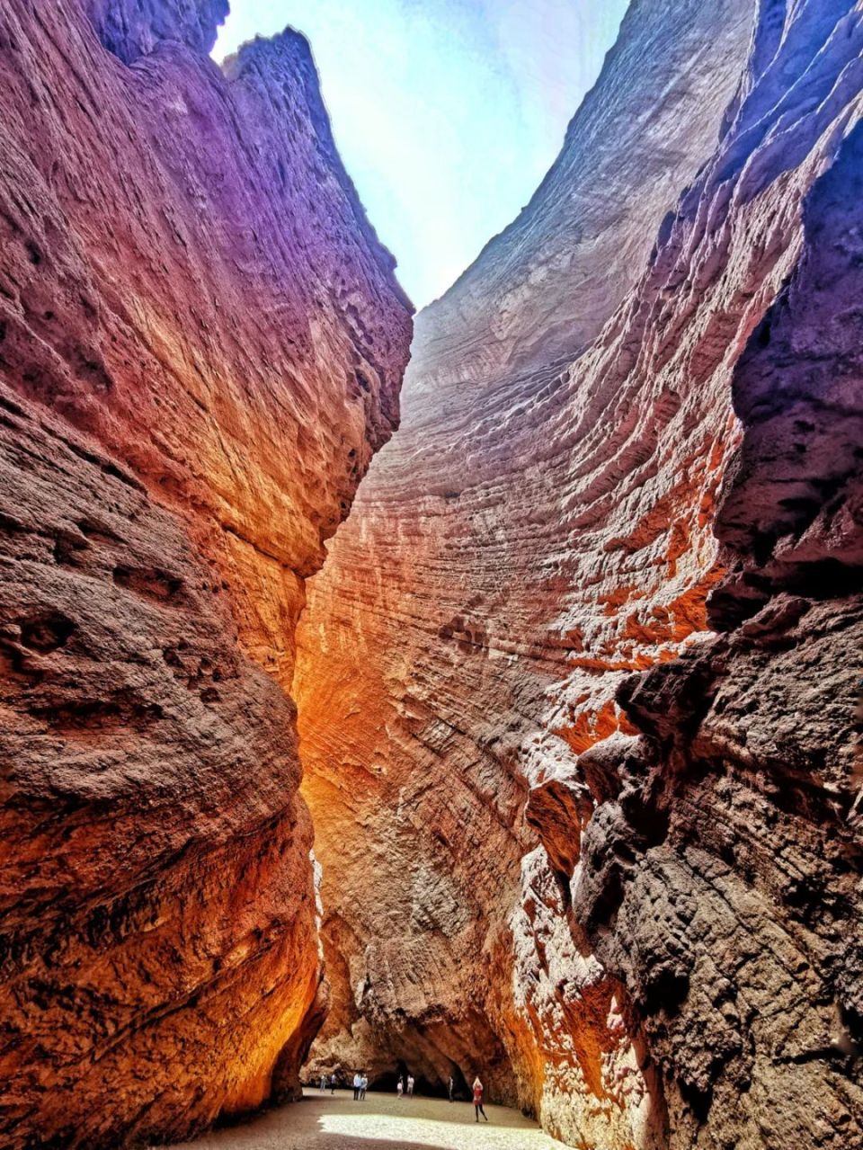 和静大峡谷图片