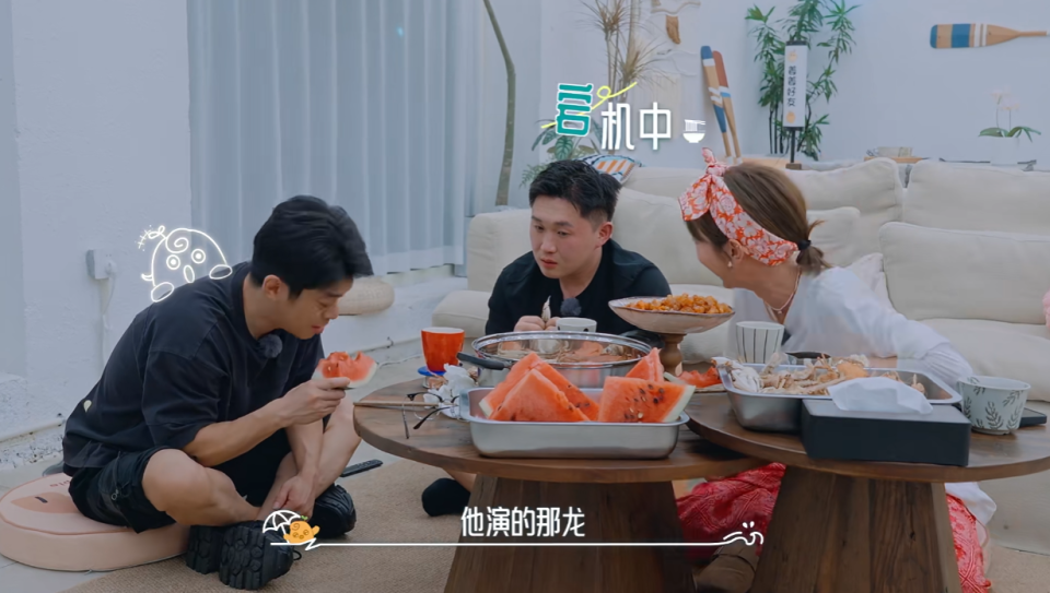 “吉吉国王”刘冠麟自曝是《小神龙俱乐部》里龙的扮演者，姜妍笑喷：他演的那龙！_腾讯新闻