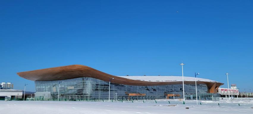 双向4车道,其中吉林省境内431公里,全长1394公里途经佳木斯,七台河