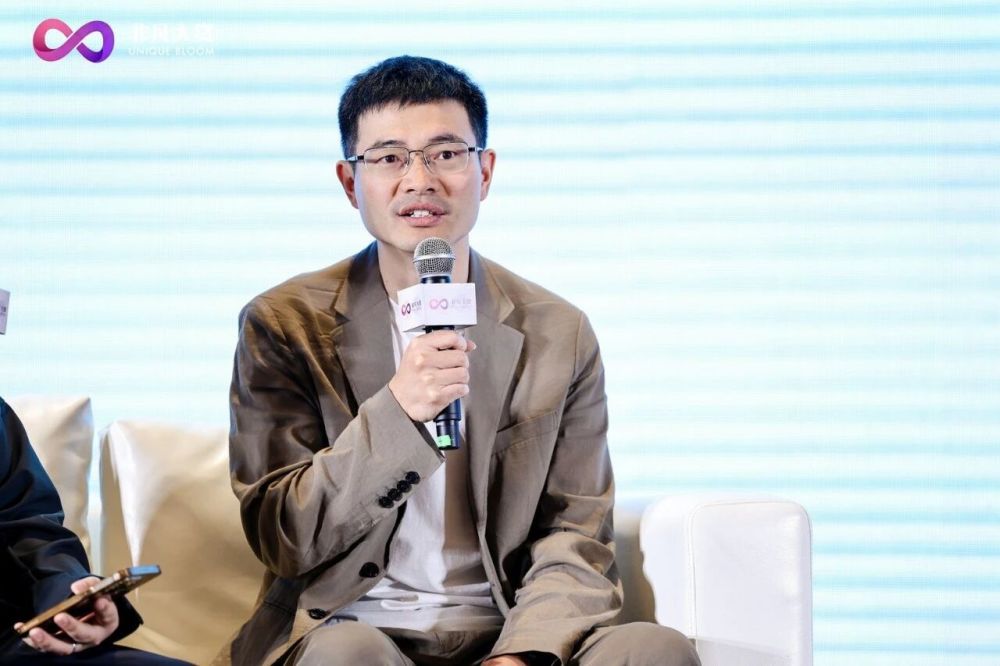 导演、剪辑、编剧都在贬值，而升值的是另一种人 · 原文图片 1