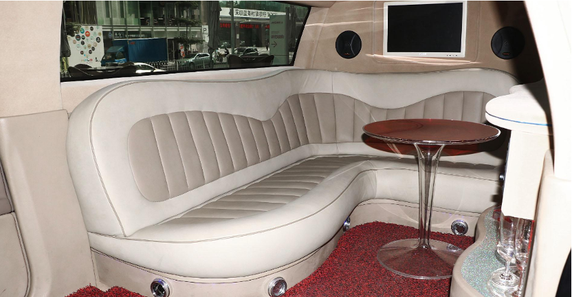 "稀有国产车"——国内第一款豪华加长礼宾车,出自长城之手