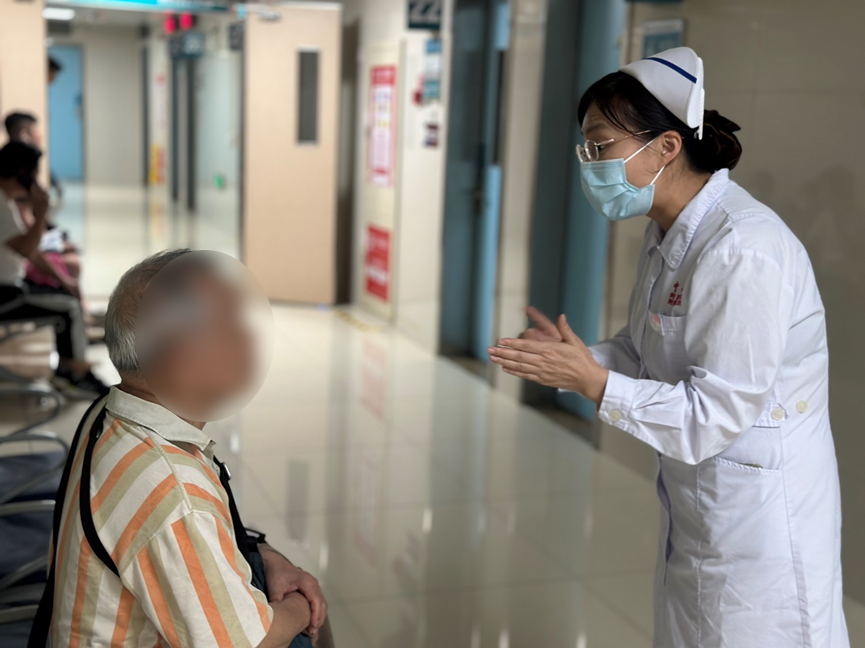 提灯天使 | 走近"岭南南丁格尔式优秀护士"