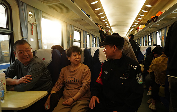 一位老乘警的南来北往铁路公安值得我倾注所有感情