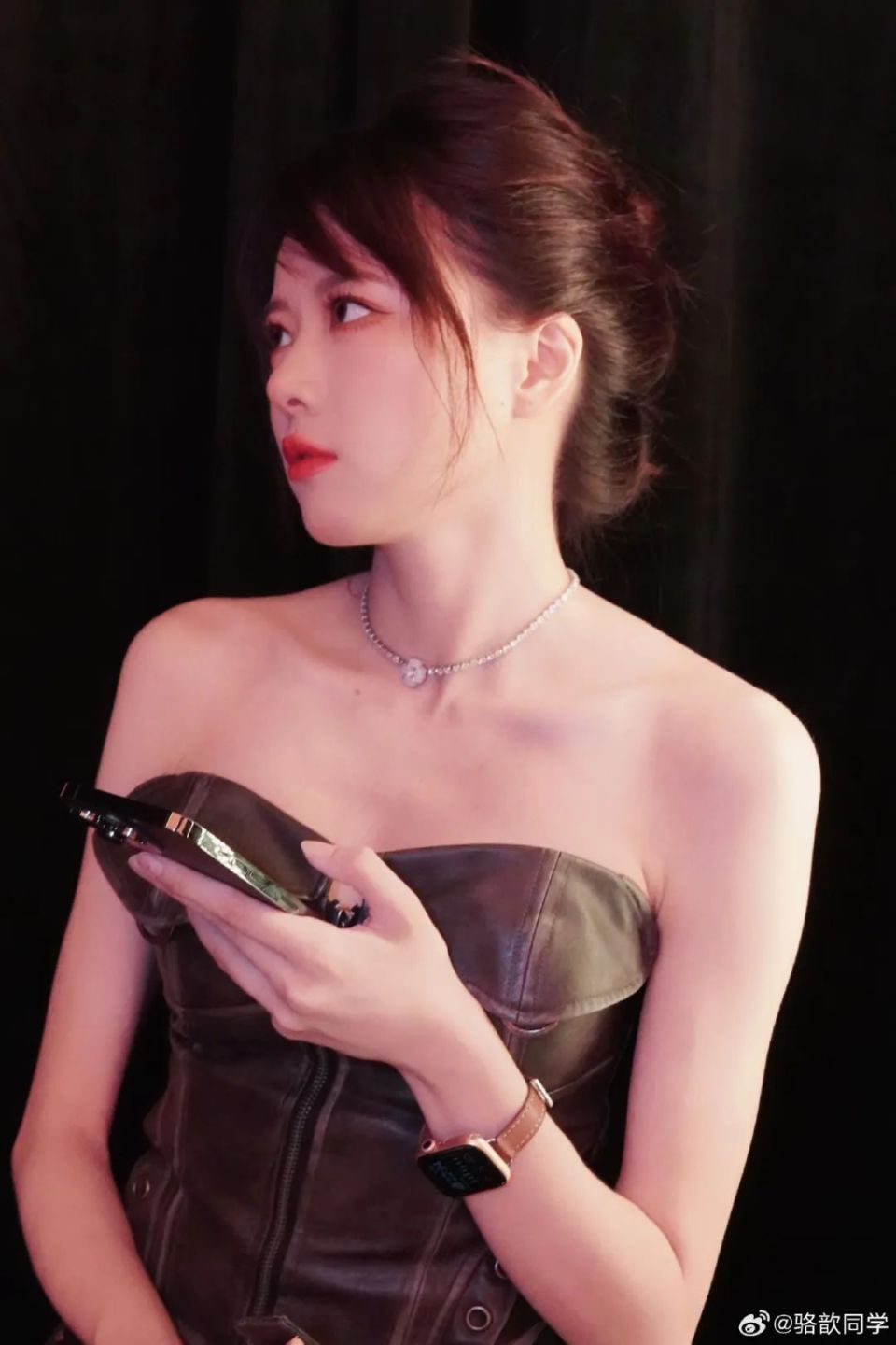 【lpl老婆】骆歆常规赛收官战,必须摆出最帅的pose