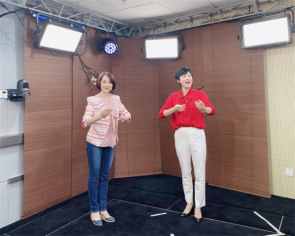 "唱电台"重回申城,全国青年戏曲人将轮番展绝活_腾讯新闻