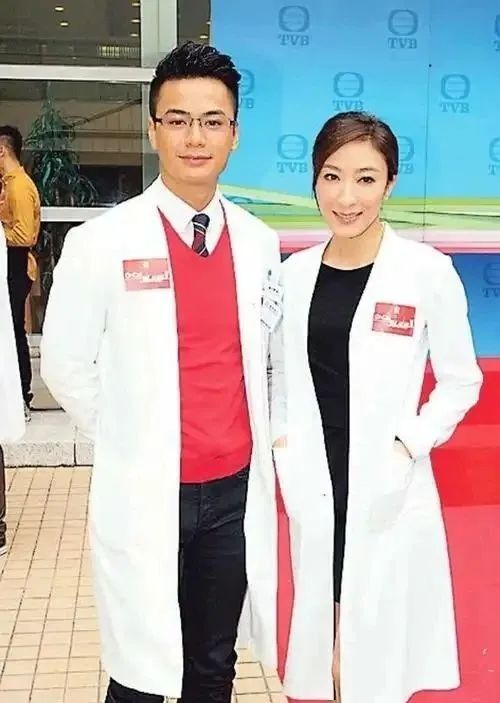 杨怡自曝改名并非迷信，一个浪漫说法，让她与老公罗子溢融为一体_腾讯新闻