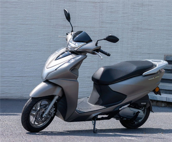 两踏板一仿赛 五羊-本田三款摩托车齐发:10980元起