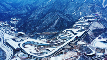 作为2022年北京冬奥会和冬残奥会三大赛区之一,延庆拥有得天独厚的