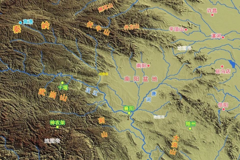 然而袁術到魯陽沒幾天,董卓就表張諮為南陽太守,即刻上任.