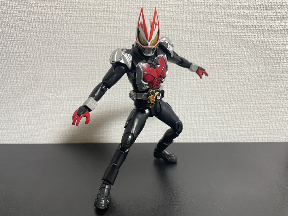 粉丝自制假面骑士极狐kiva形态手办 从腰带到皮套都完美贴合人设