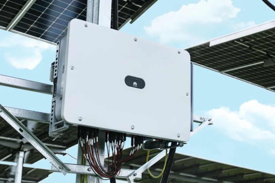 逆变器革新赋能高可靠光伏发电_腾讯新闻