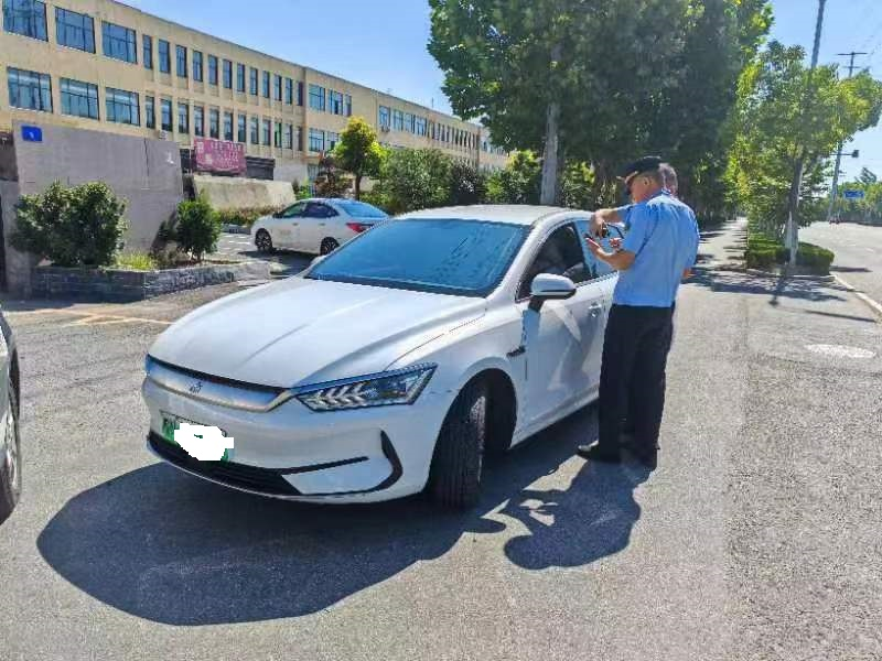 黑车被举报后,运管查车全过程曝光,高科技太厉害了!