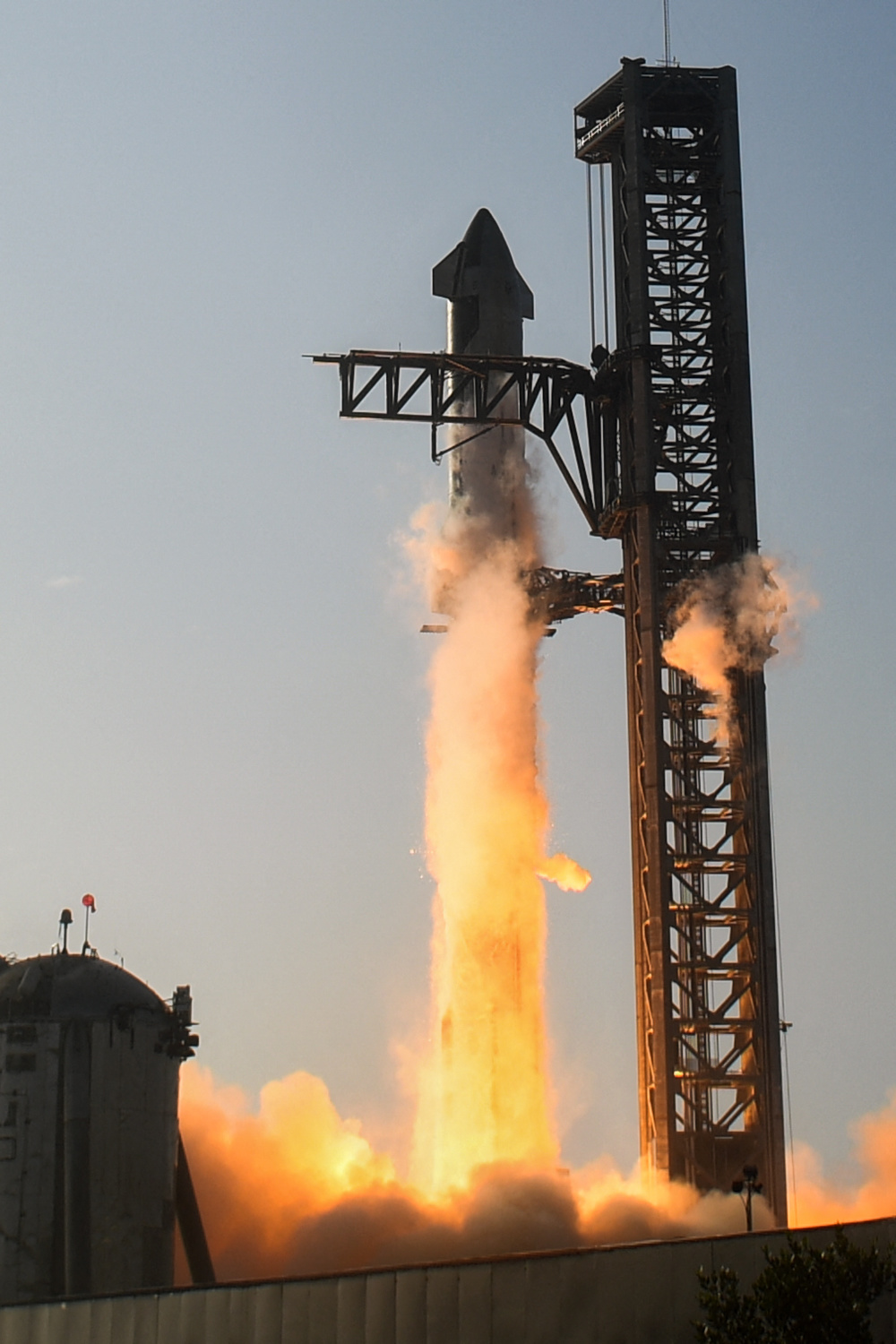 (外代一线)"星舟"火箭发射严重损坏发射台