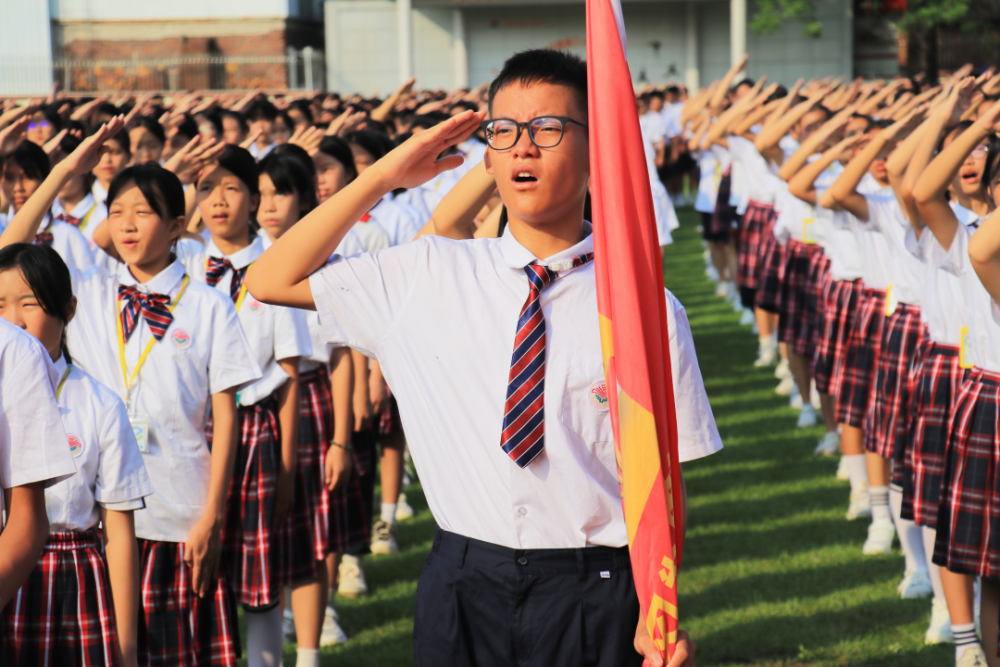 南庄中学校服图片