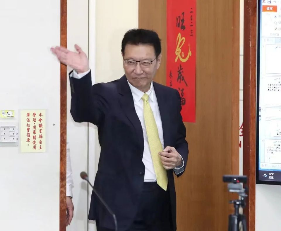 "侯康配"火速成军 蓝营振奋_腾讯新闻