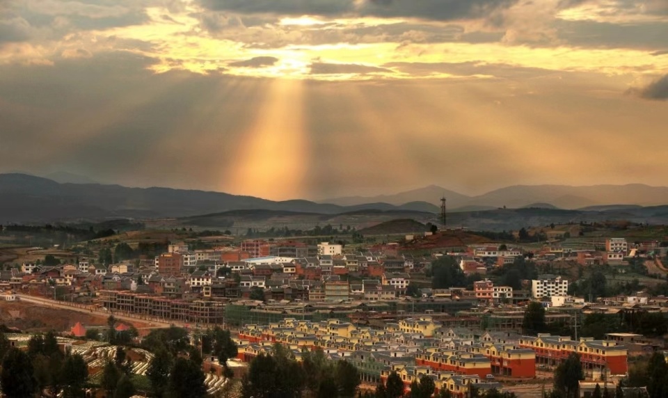 贵州威宁:"庭院美"扮靓和美乡村新愿景_腾讯新闻