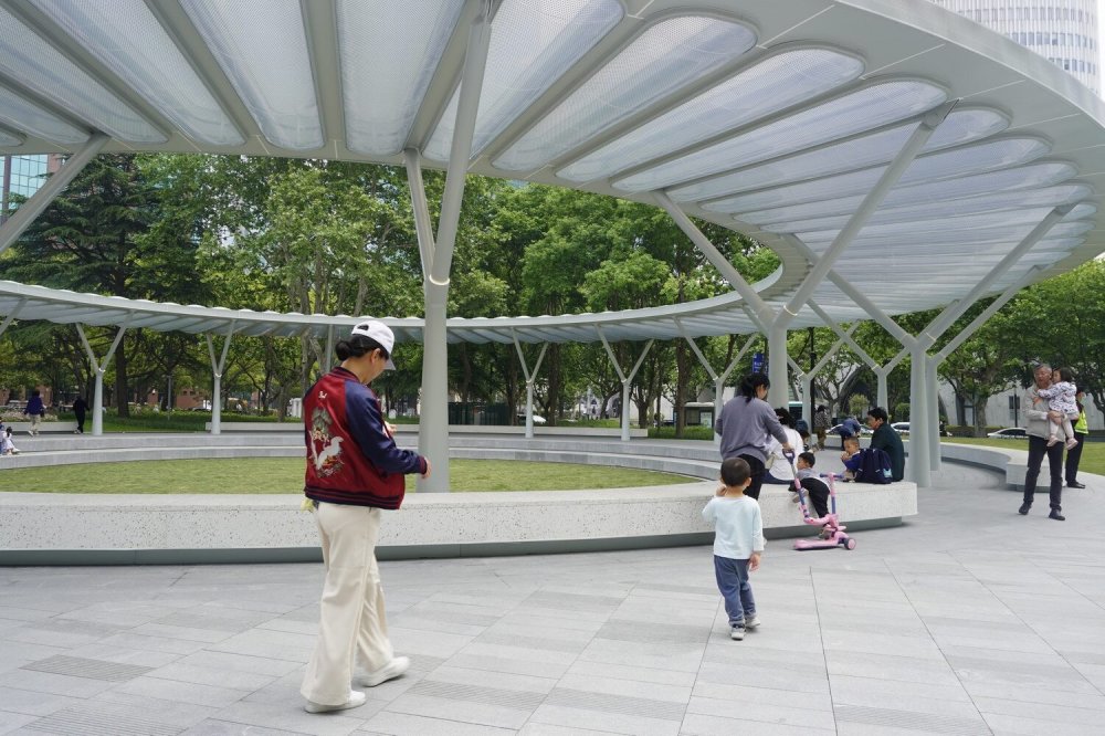 服务白领也服务居民,上海虹桥公园改造提升后重新开放_腾讯新闻