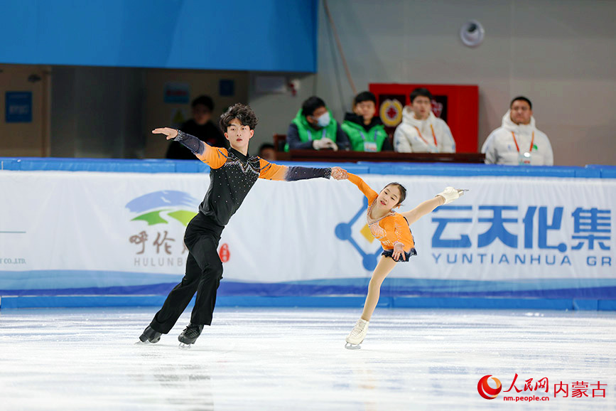 十四冬花样滑冰团体赛北京队夺金
