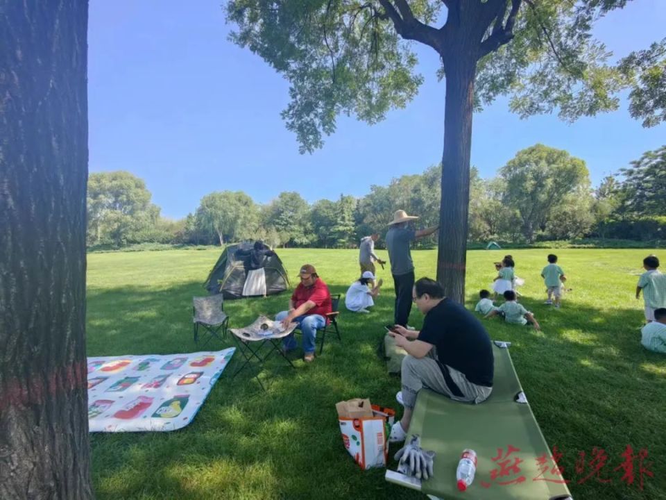 推窗见绿出门入园 市民尽享满满"幸福感"